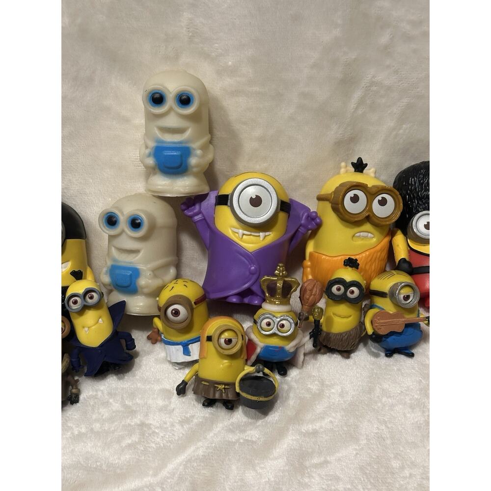 Despicable Me Minions Figures Assorted Figure Lot Of 15